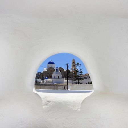 Church And Cave - Santorini Private Residences Мессария Экстерьер фото