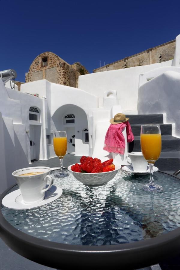 Church And Cave - Santorini Private Residences Мессария Экстерьер фото